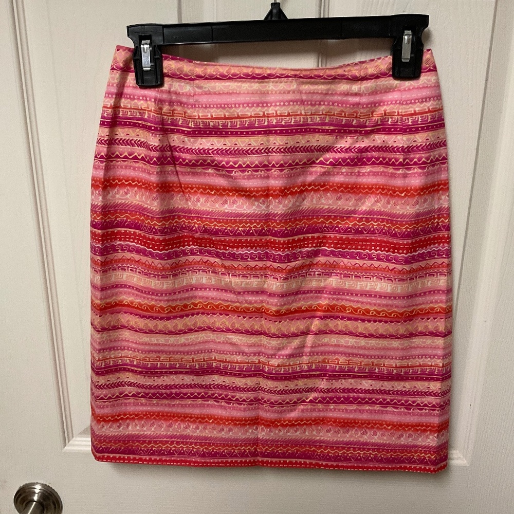Talbots Petite size 2 spring/summer weight skirt.  Striped pink pattern.  EUC